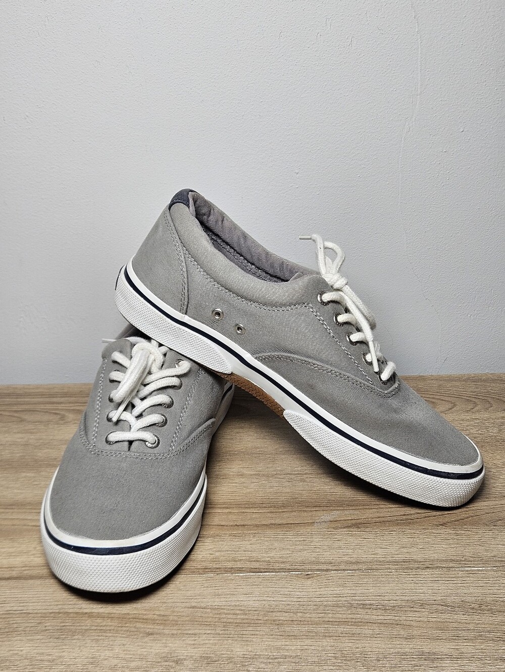 Sperry Halyard CVO Salt Washed Gray Canvas Sneakers Men's Size 8W Wide